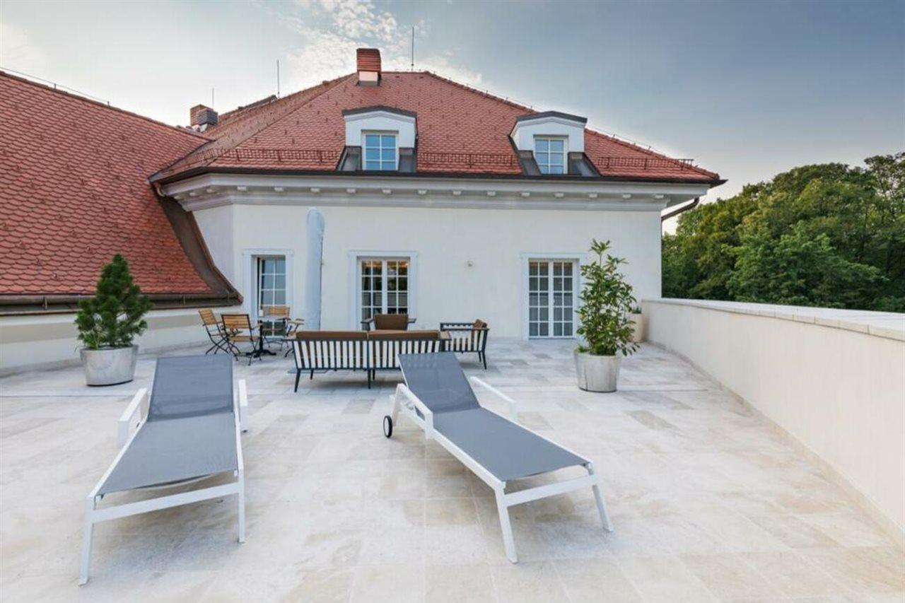 Palace Art Hotel Pezinok Eksteriør billede